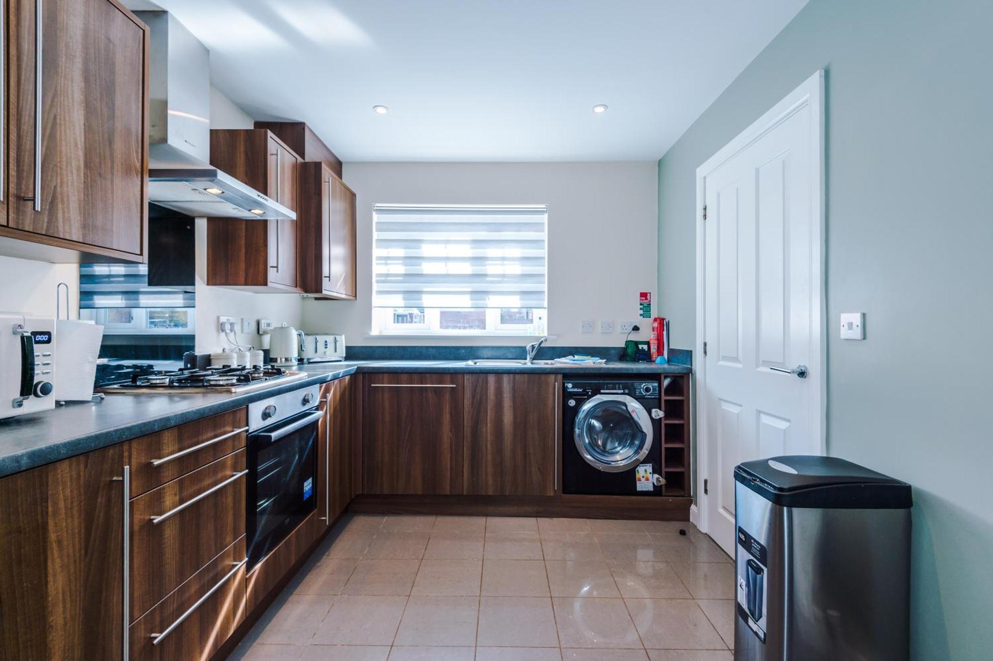 Modern Semi Detached In A Quiet Location, Driveway Parking Villa Ewloe Ngoại thất bức ảnh